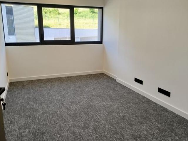 Bureau prestigieux de 97 m2 en location Poisy, France