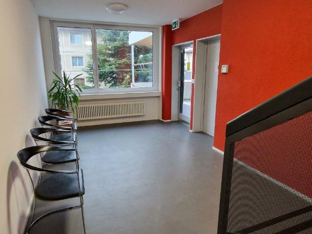Bureau très bien localisé à Marin