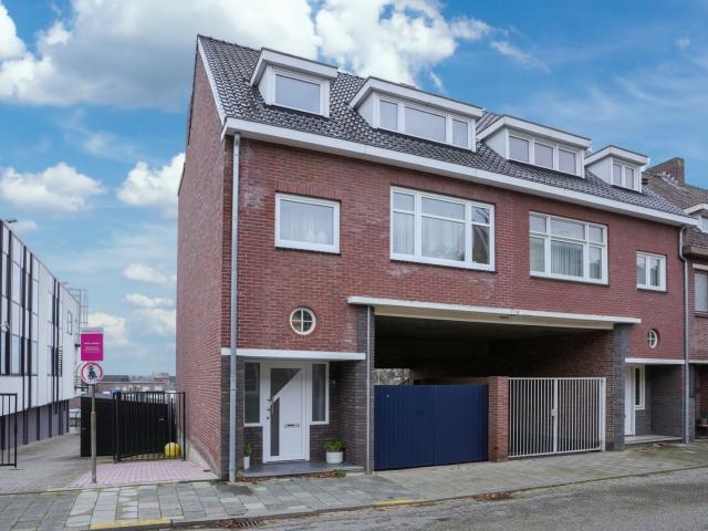 Burg. v. D. Kroonstraat 18, 6431xg, Hoensbroek, Limburg 6431xg