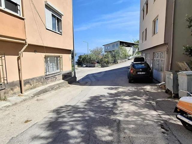 BURGAZ MAHALLESİNDE SATILIK İMARLI ARSA