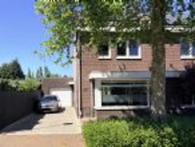 Burgemeester Beckersstraat 20, 6436 AH Amstenrade