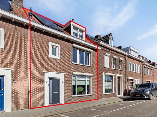 Burgemeester Bloemartsstraat 18, 5913BE, Venlo, Limburg 5913BE
