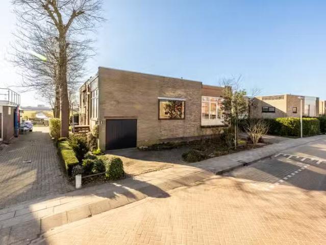 Burgemeester Teerstraat 23 Oostzaan