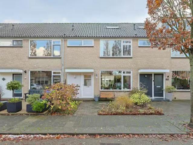 Burgemeester Verstegenstraat 17 Westzaan