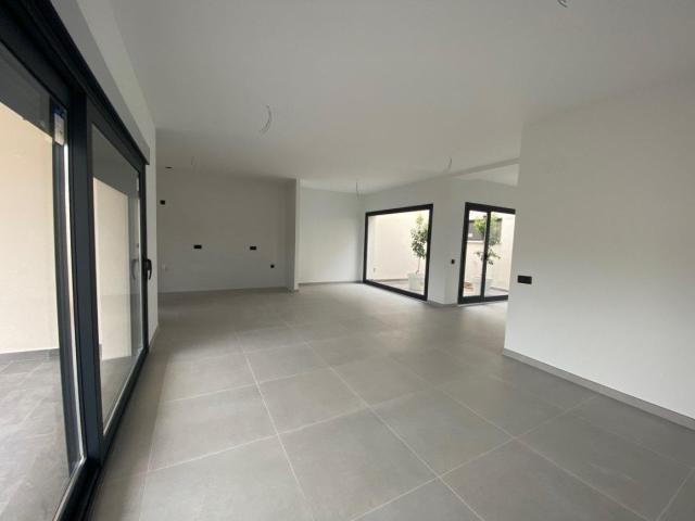 Burguillos. Chalets pareados !OBRA NUEVA¡ en 1 sola planta con 3 dormitorios y 2 baños, en parcela de 300 m2. hay 3 viviendas disponibles