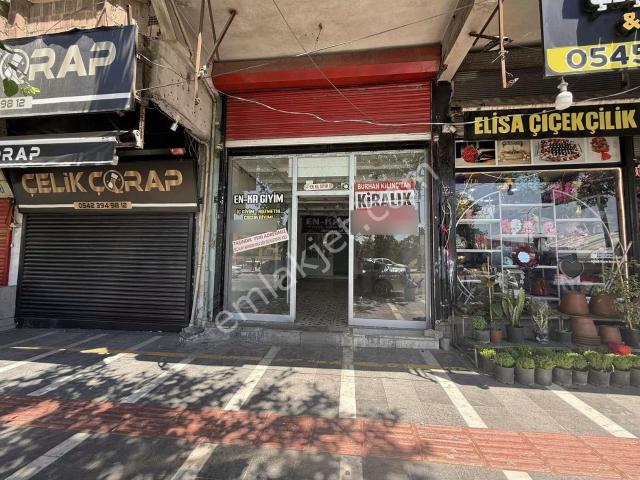 Burhan Kılınç'dan İşlek Cadde Üzeri Kiralık Dükkan