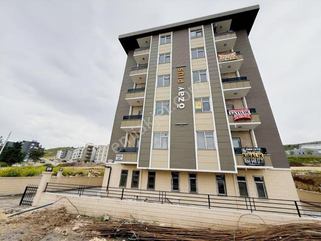 Burhan Kılınç'dan Kiralık Lüx 2+1 Merkezi Konumda