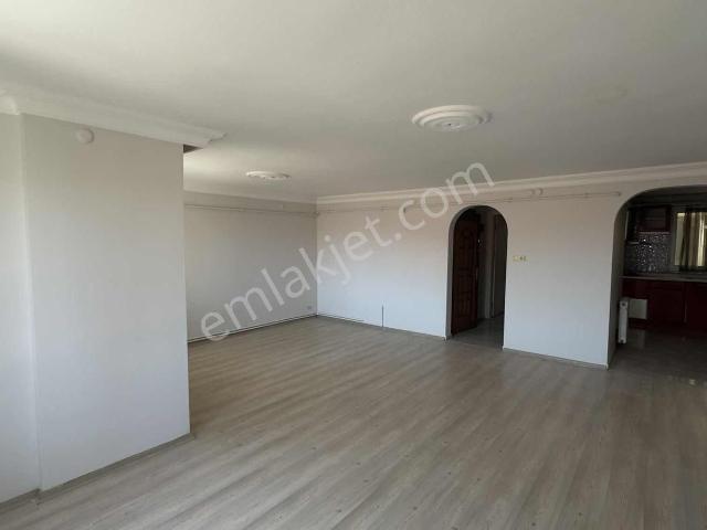 Burhaniye Merkezde Masrafsız, Ebeveyn Banyolu 3+1 Daire