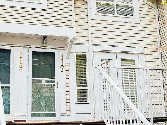 Burnaby Highgate 2bed Townhome | 2 Parking | Rooftop Deck