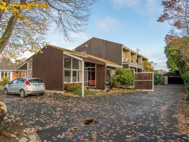 burnside, 6+ bedrooms
