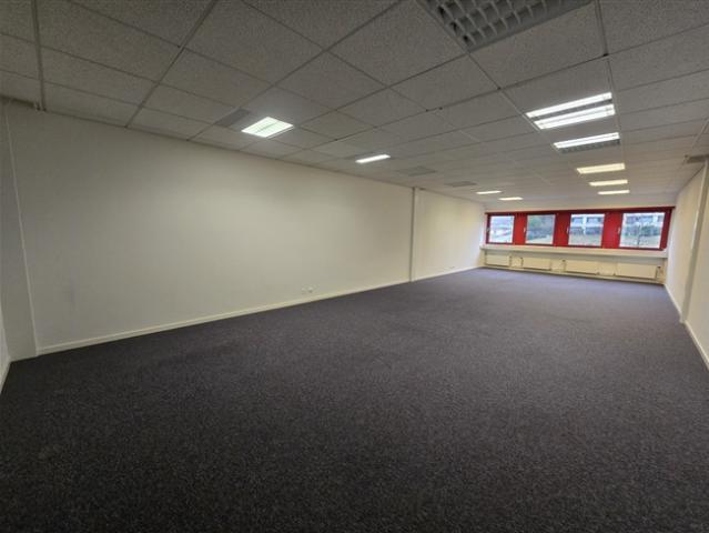 Büro mit 57 m² – ideal in Gland gelegen