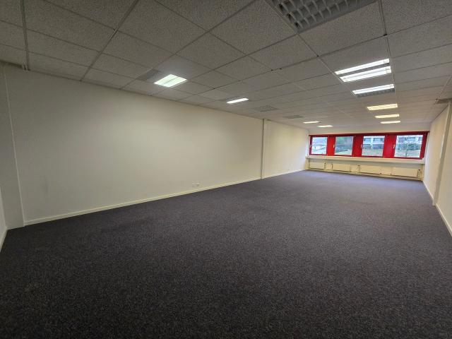 Büro mit 57 m² – ideal in Gland gelegen