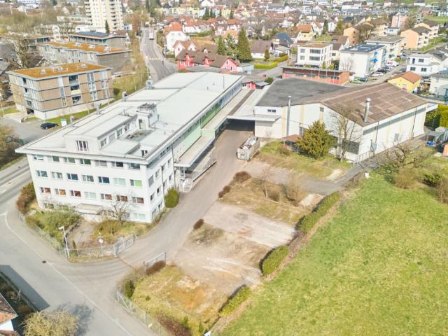 Büro, Gewerbe und Lagergebäude