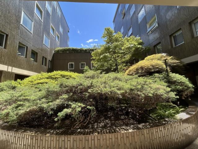 BÜRO IN LUGANO CASSARATE ZU VERKAUFEN
