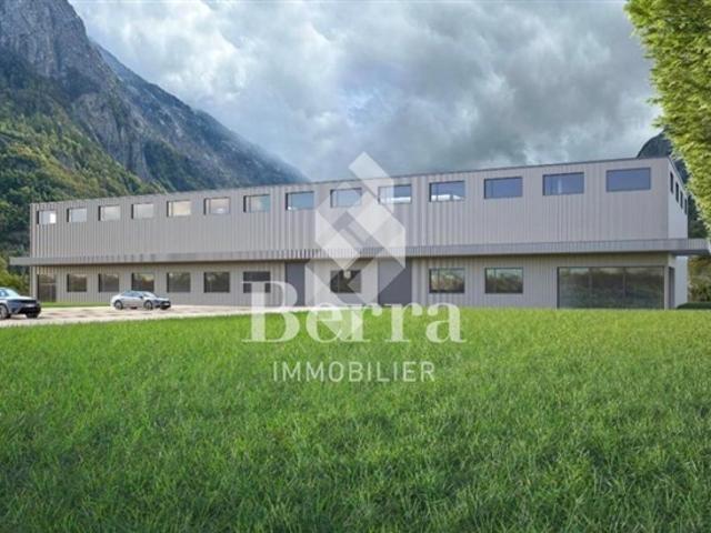 Büro zu vermieten in einer Halle mit Minergie P Zertifikat