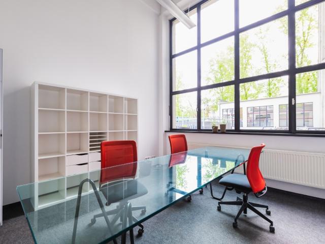 Büro zur Miete in Berlin Kreuzberg mit Konferenzräumen und Coworking Platz