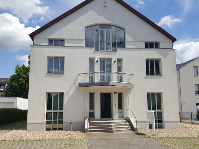 Büro 109 qm im KG inklusive Postkasten