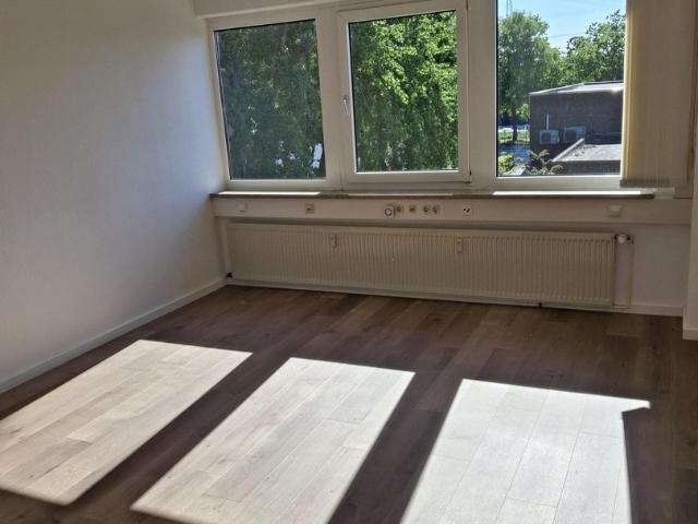 Büro 20 m² modern All Inclusive Oststraße 122 B mit Fahrstuhl