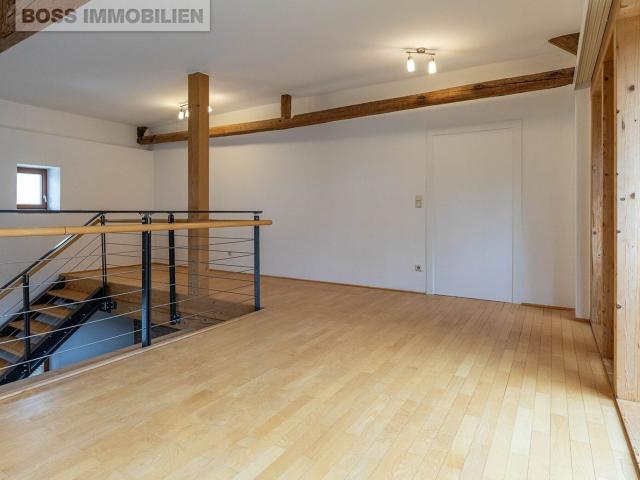 Bürojuwel mit Charakter, Galerie und Grünblick