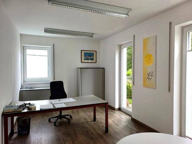 BÜRO/PRAXIS/KANZLEI PROVISIONSFREI IN URFAHR ZU MIETEN 95 m²!