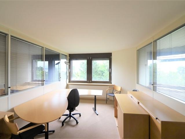Business Center – Premium Büroflächen mit Seeblick