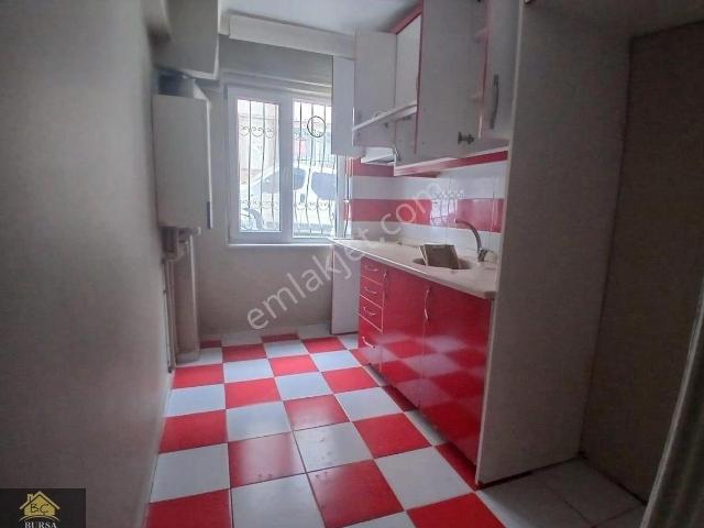 Bursa Yıldırım Hacıseyfettin De Kombili 2+1 Bahçeli Bakımlı Daire
