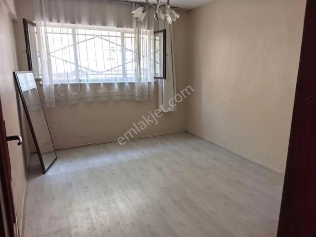 Bursa Yıldırım Metroya Yakın 1+1 Geniş Daire