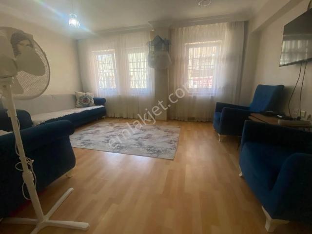 Bursa Yeşil Şiblede 2+1 100 M2 1.kat Kombili Bakımlı 2004 Yapım