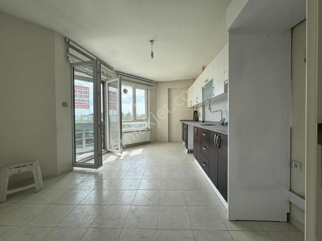 Bursa Cd. Girişinde Şehir Manzaralı, Geniş 2+1 Kiralık Daire