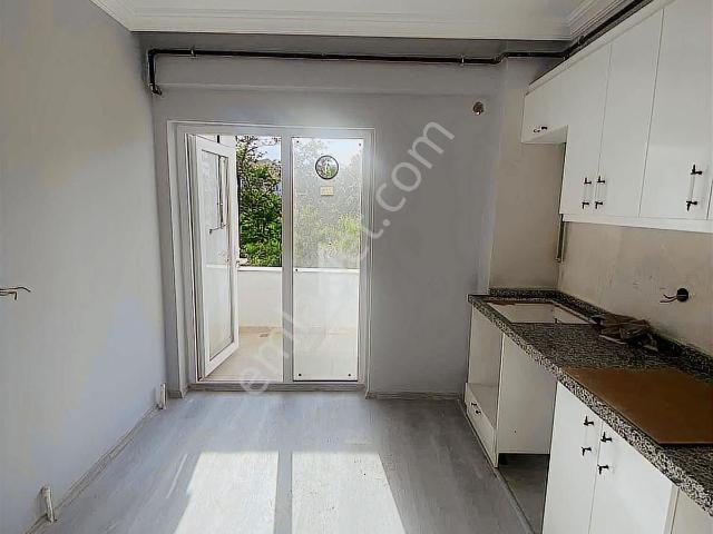 Bursa İnegöl Cerrah Mah'de,2+1,95m2,2.kat,satılık Daire