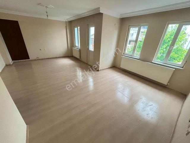 Bursa Namazgah'ta Bakımlı 2+1 Daire, 90m², Kombili