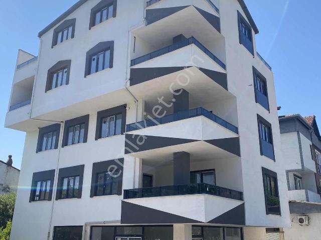 Bursa Nilüfer Akçalar'da Cadde Üzeri Satılık 3+1
