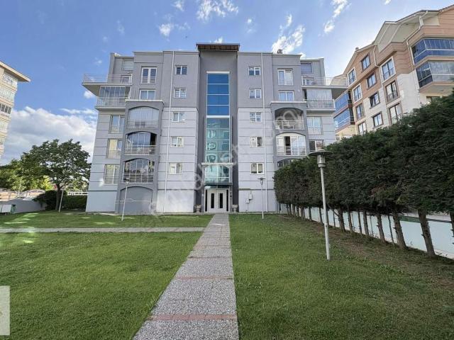 Bursa Nilüfer Altınşehir'de Havuzlu 4+2 Kiralık Dubleks Daire