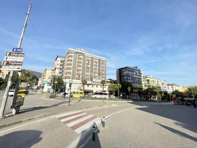 Bursa Osmangazi’de Merkezi Konumda Satılık Ofis