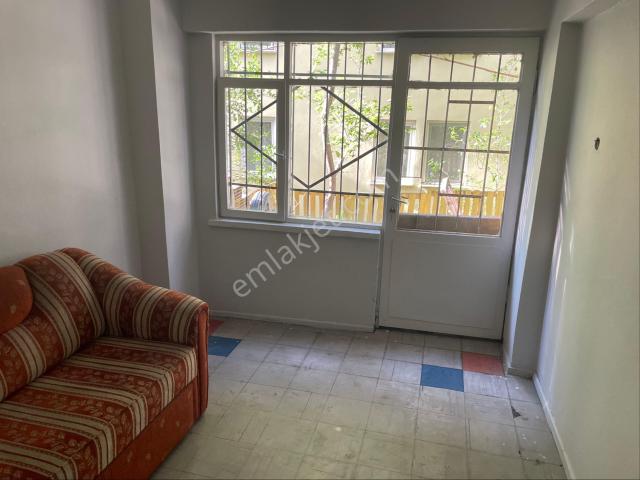 Bursa Osmangazi Mutlularda Kiralık 90 M2 Bahçe Katı