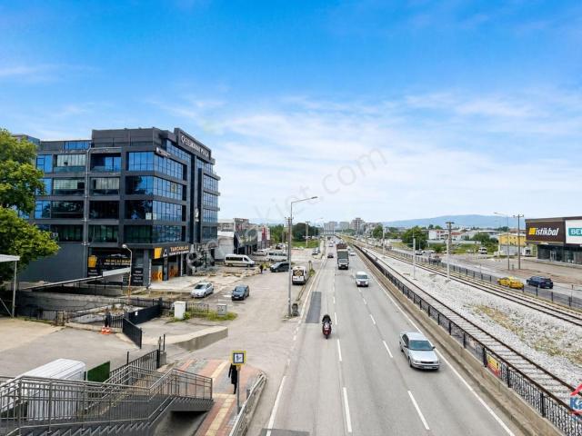 Bursa Osmangazi Panayır'da İstanbul Caddesi Üzerinde Kiralık Ofis
