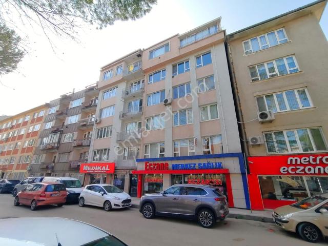 Bursa Osmangazi Tophanede Satılık 1+1 Geniş Daire