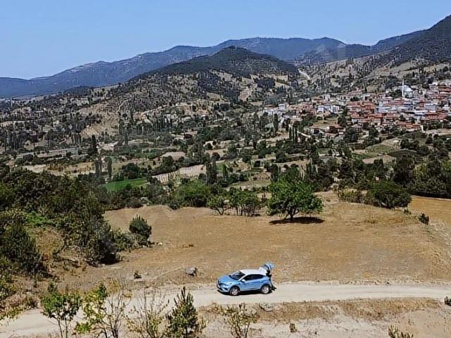 BURSA ORHANELİ GÖYNÜKBELEN'DE KÖYE YAKIN ARAZİ