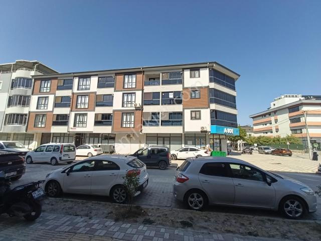 Bursadabul'dan Barış Mah. Arakat Eşyalı Geniş 3+1 Daire