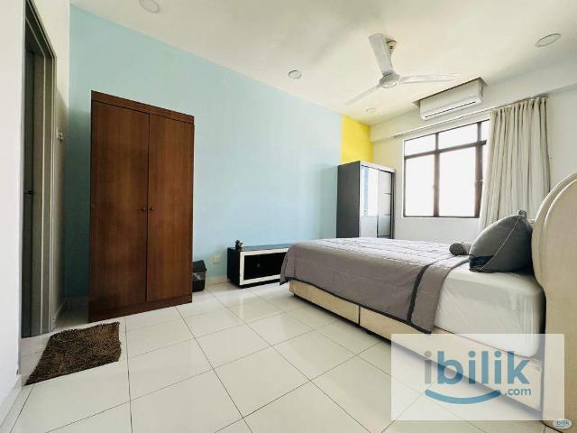 Bus to MRT One South, Master Room, Private Bath, Serdang Jaya