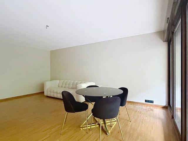BUSCA, T3 meublé de 71m² avec balcon, cave et parking