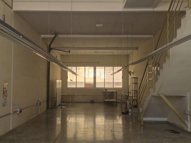 BUSCANDO NAVE PARA TU EMPRESA!