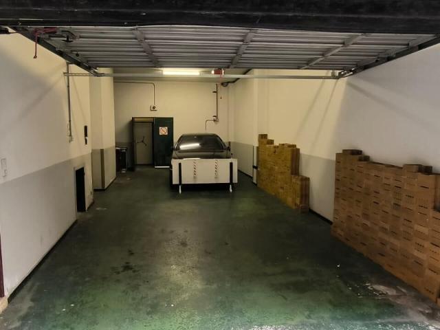 ¿Buscas un local comercial versátil en el corazón de A Coruña?