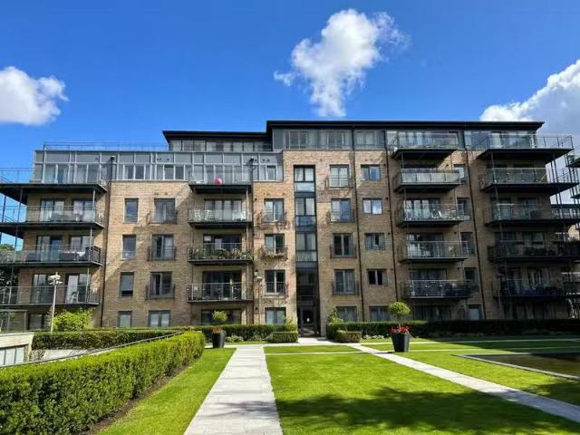 Bushy Park House, Terenure, Dublin 6W is for rent