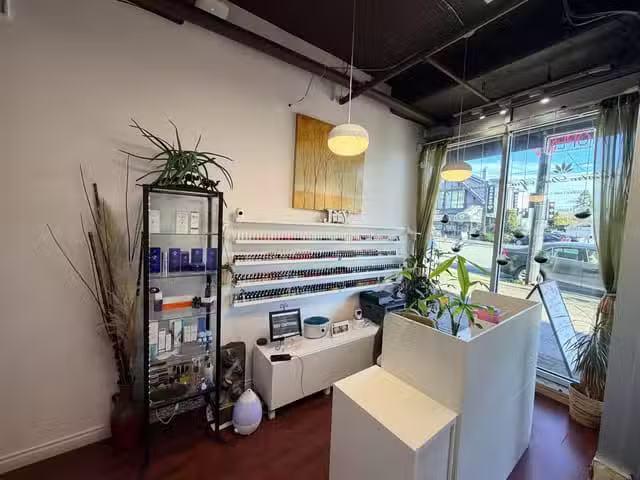 Business for sale in Vancouver, Vancouver West, 118073 Confide.