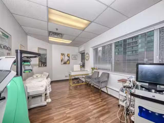 Business for sale in Vancouver, Vancouver West, 11316 Confiden.