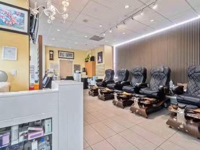 Business for sale in Vancouver, Vancouver West, 42 1055 Canada.