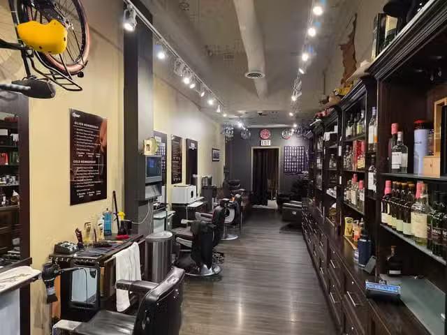 Business for sale in Vancouver, Vancouver West, 971 Hornby Str.