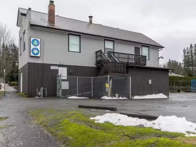 Business for sale in Abbotsford, Abbotsford, 33860 Pine Street.