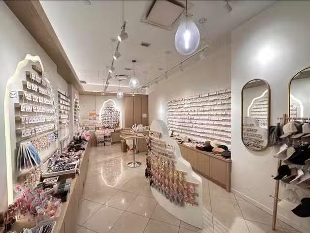 Business for sale in Burnaby, Burnaby South, 150 4800 Kingsway.